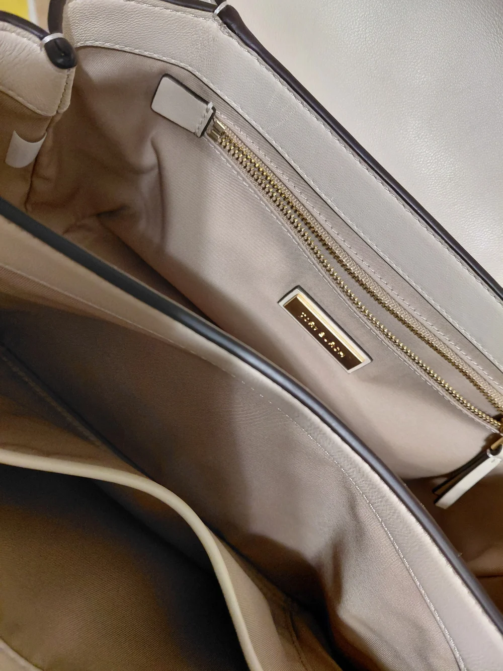 Tory Burch Fleming Shoulder Bag with Gold Chain